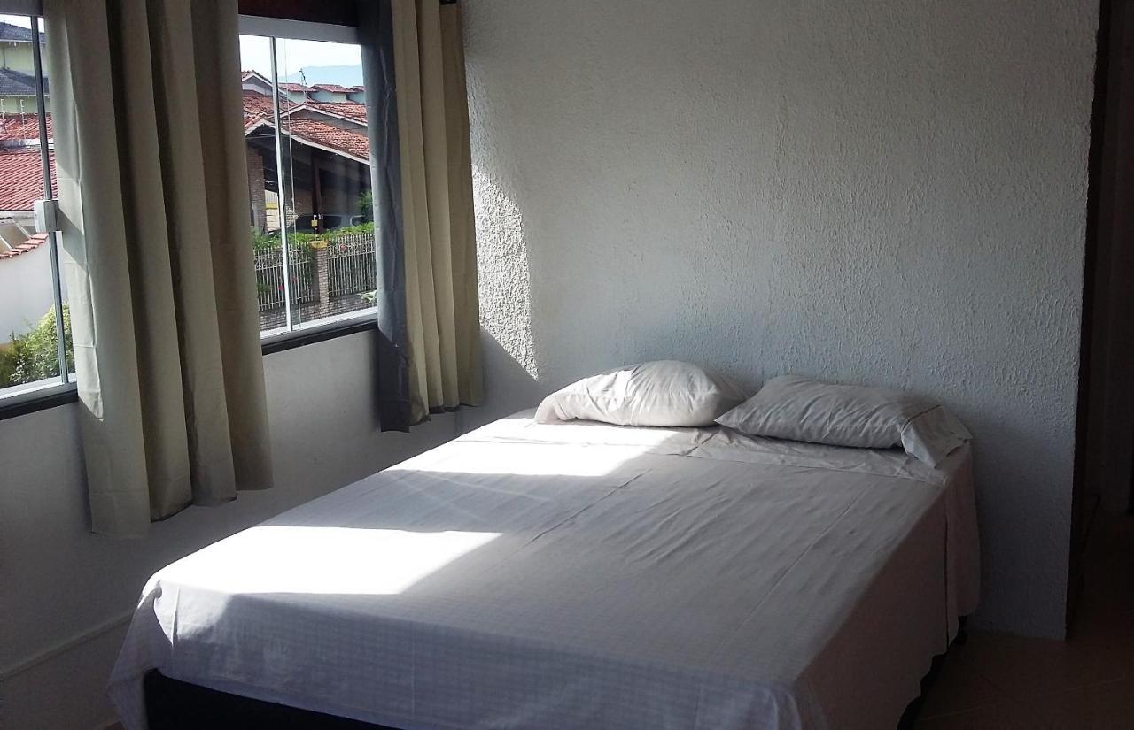 Hotel Hospedaria Do Khalifa Caraguatatuba Zewnętrze zdjęcie